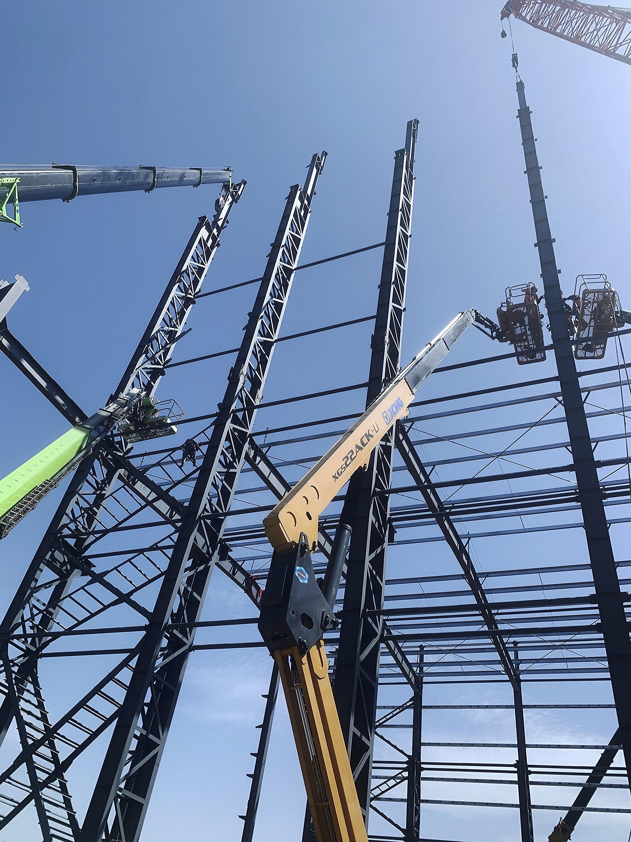 Mechanism vs Stable Portal Bent Structure